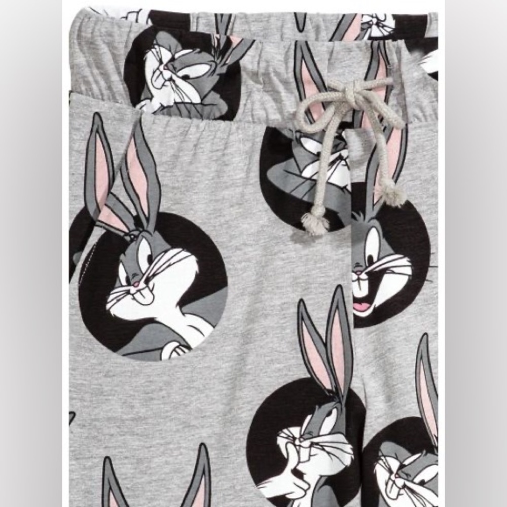 H&M DIVIDED Bugs Bunny Patterned Jersey Joggers With Pockets Size XS - Picture 10 of 10